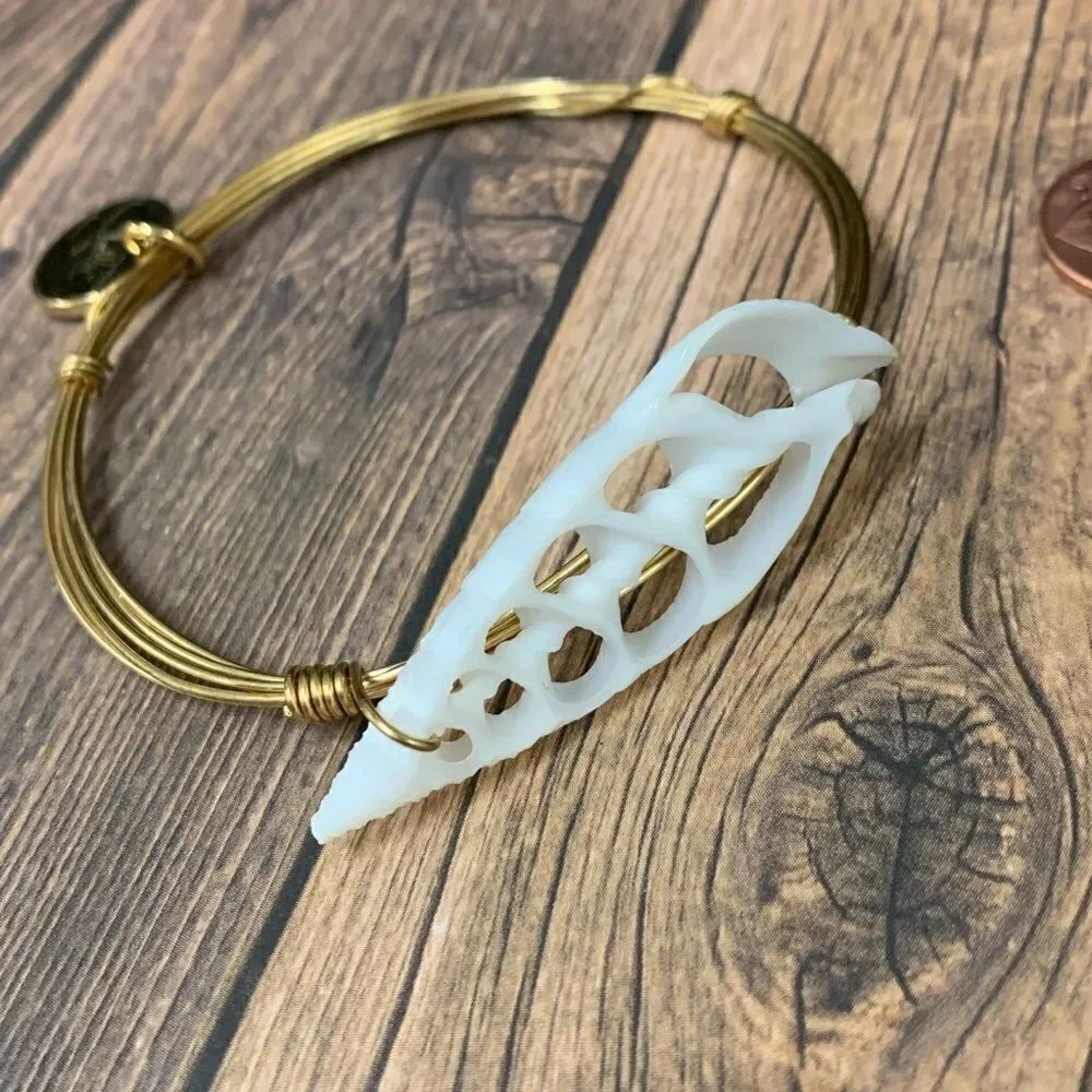 Shellie Shell Wire Wrap Bracelet